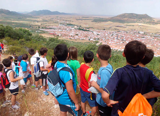 campamentos-para-niños-en-extremadura-excursión