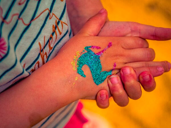 actividades-infantiles-para-eventos-en-extremadura-tatuajes2